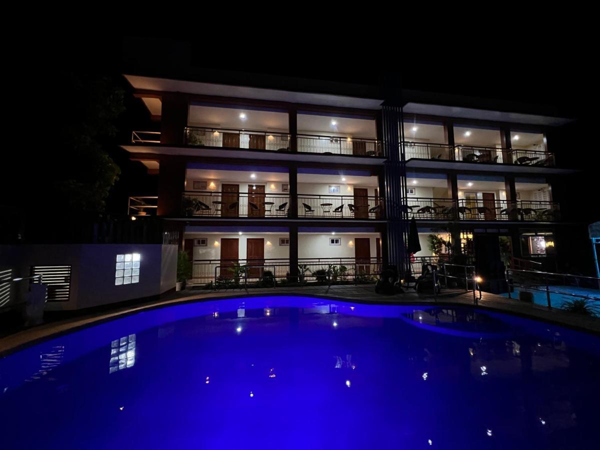 Rufana Suites Moalboal Exterior photo